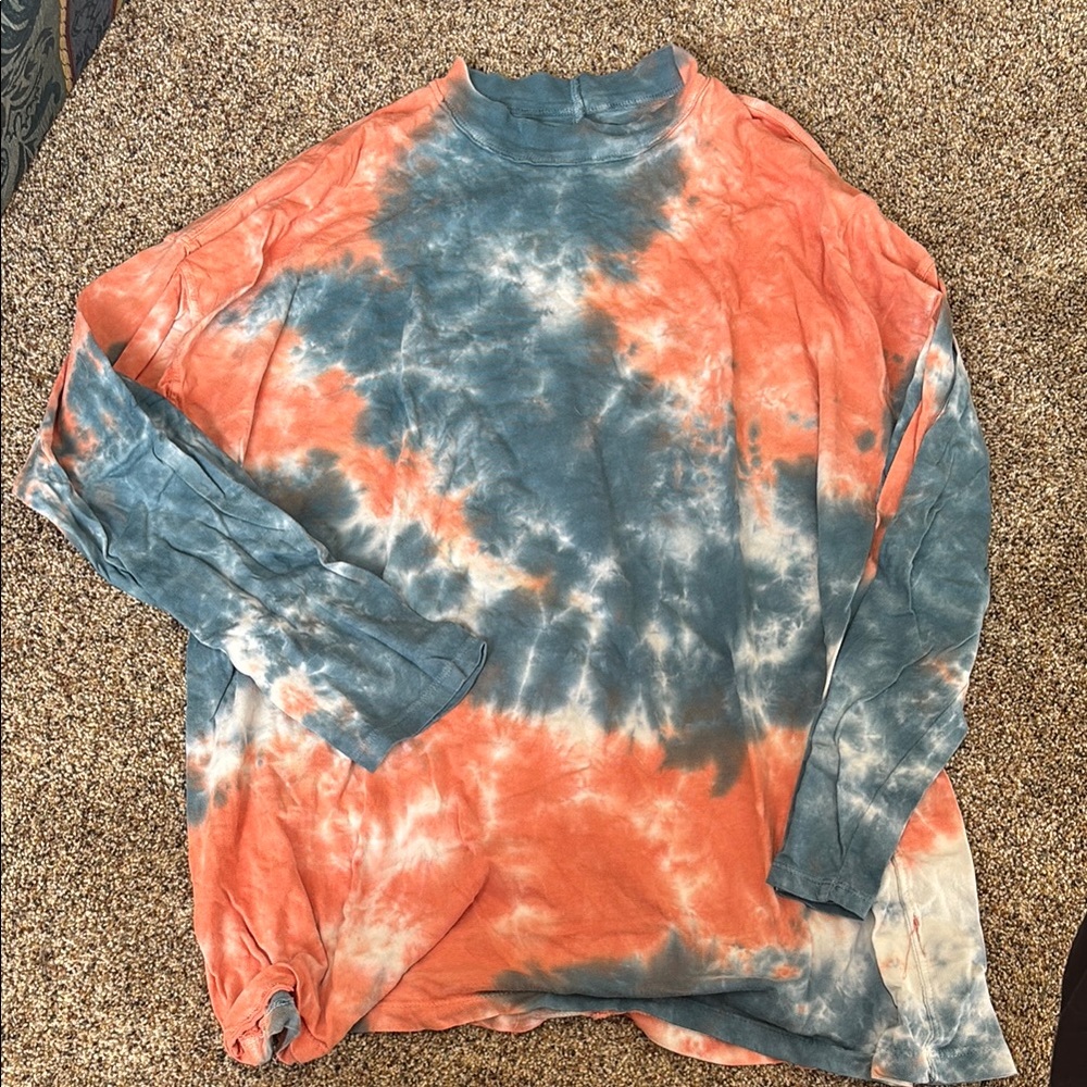 Tie-Dye Long Sleeve Shirt